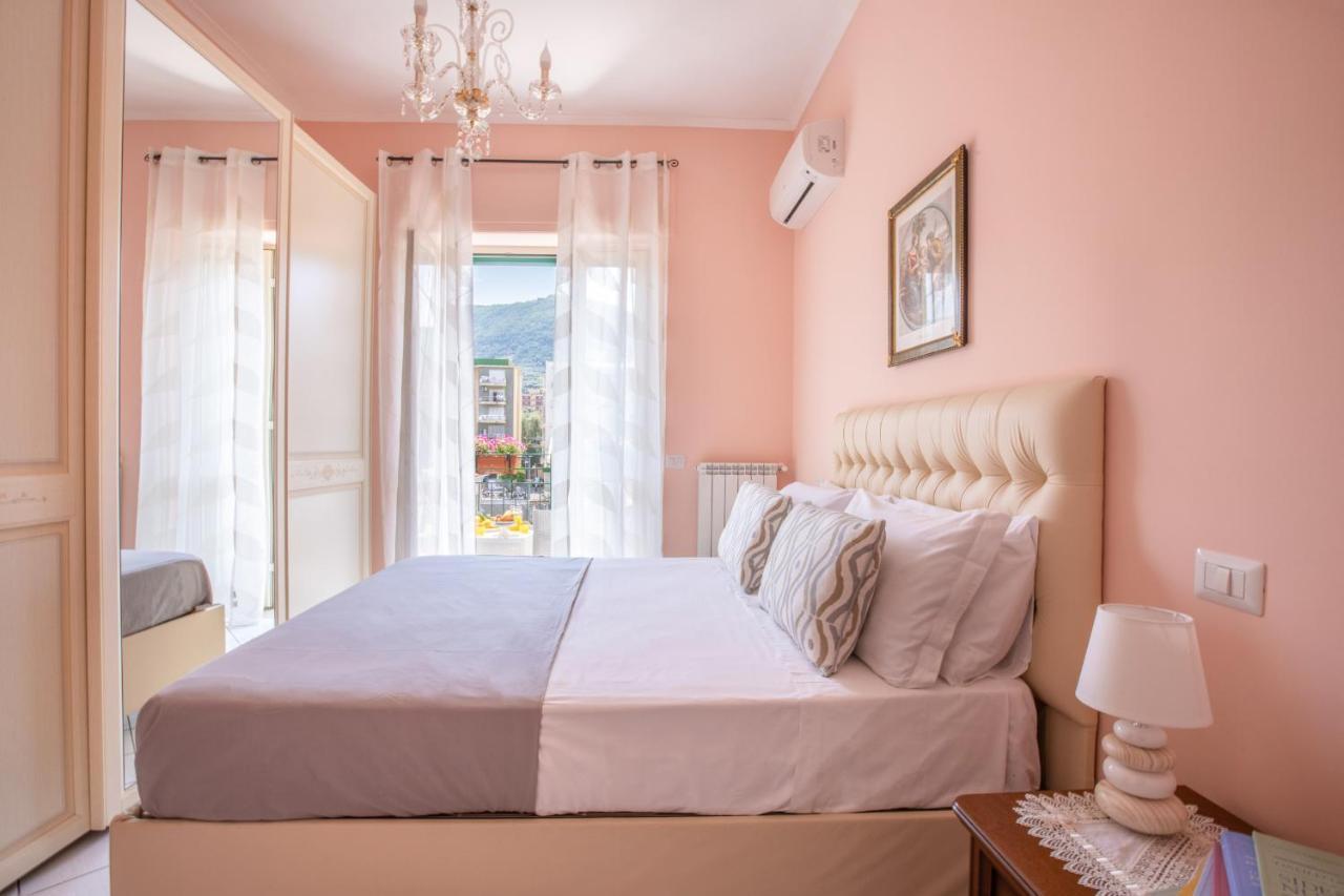 Sorrentovibes - City Home In Sorrento With Balcony And View Εξωτερικό φωτογραφία