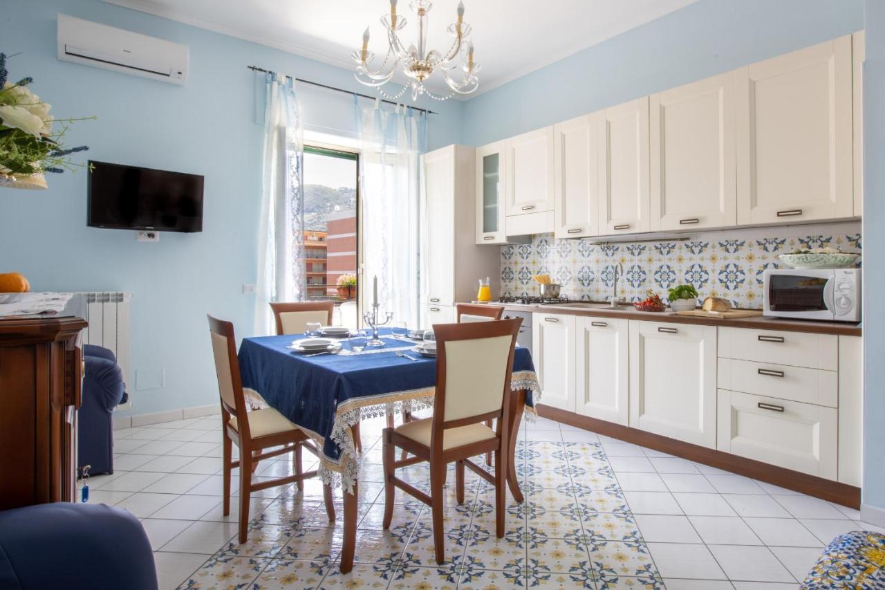 Sorrentovibes - City Home In Sorrento With Balcony And View Εξωτερικό φωτογραφία