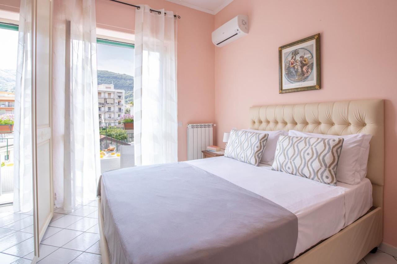 Sorrentovibes - City Home In Sorrento With Balcony And View Εξωτερικό φωτογραφία