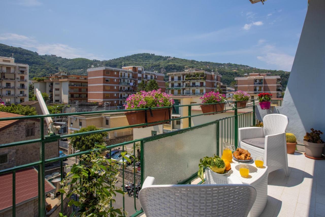 Sorrentovibes - City Home In Sorrento With Balcony And View Εξωτερικό φωτογραφία