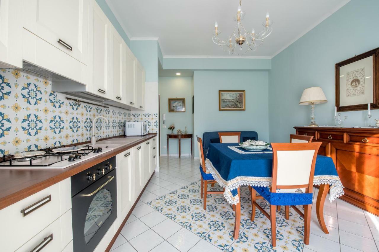 Sorrentovibes - City Home In Sorrento With Balcony And View Εξωτερικό φωτογραφία